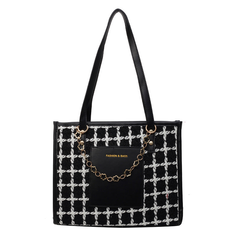 Large Capacity Plaid Tote Bag Fashionable and Versatile