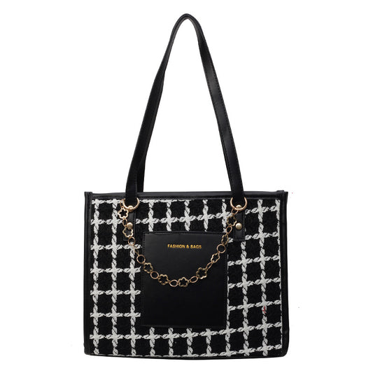 Large Capacity Plaid Tote Bag Fashionable and Versatile